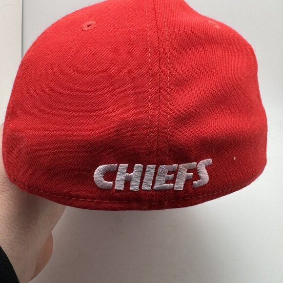 Kansas City Chiefs Hat Cap Red New Era 39THIRTY Stretch Fit Medium/Large NFL - Picture 3 of 5